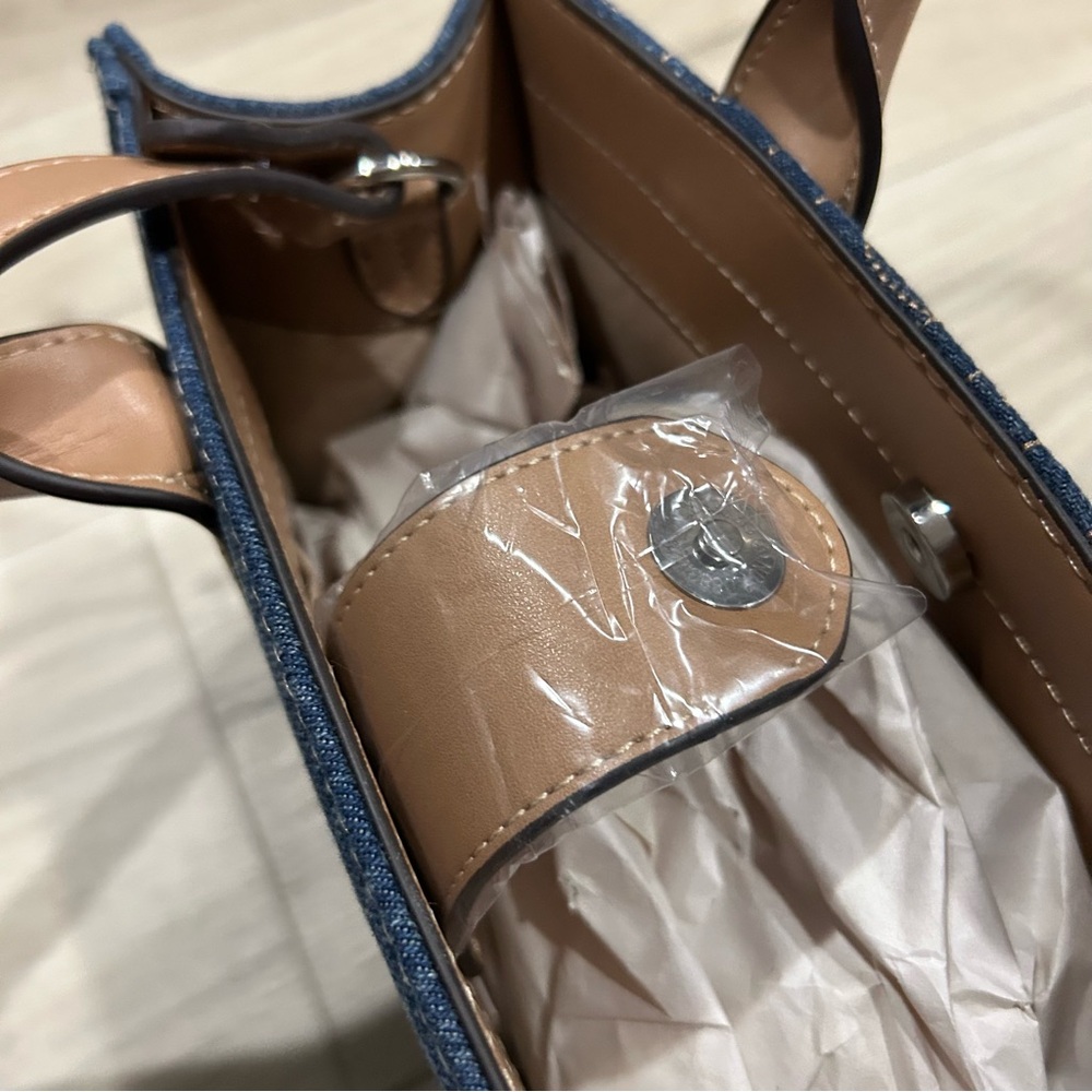 NWT True Religion Denim Small Tote Bag - Picture 13 of 16